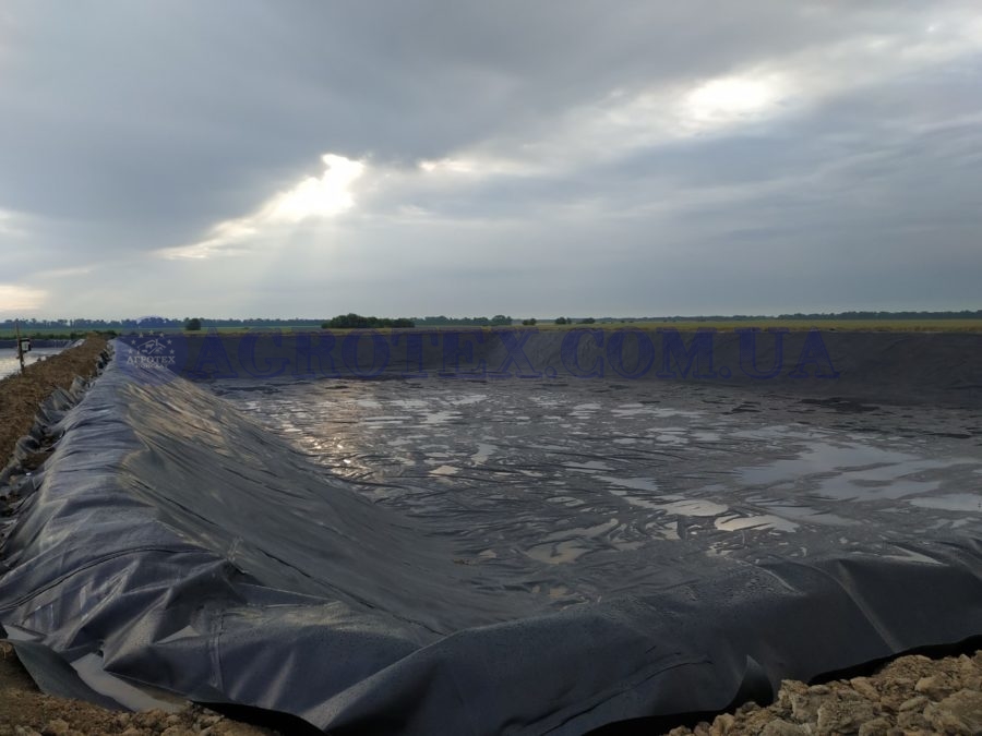 Гноєсховище із мембрани HDPE Лагуна для навоза из геомембраны