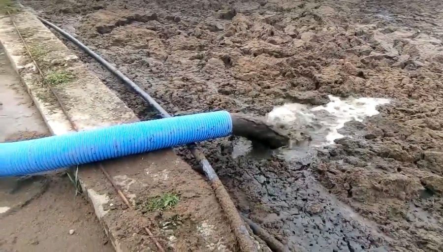 Гідроізольована лагуна з рідким гноєм та обладнання для гомогенізації стоків від БТМ Агро.