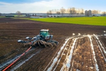 Шлангові системи: внесення рідких органічних добрив від 2 км